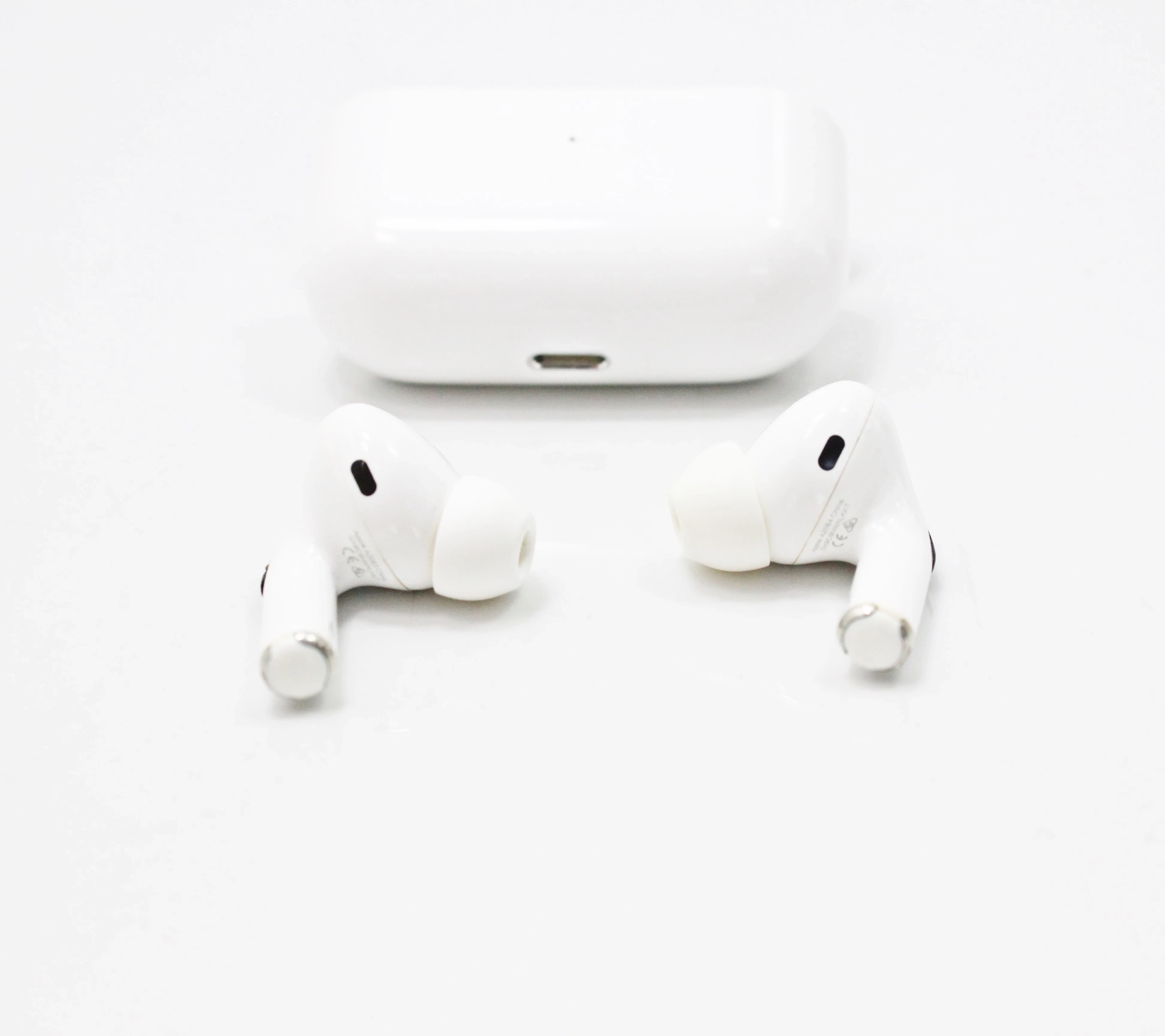 sluchawki-zamienniki-airpods-pro-stan-11323-2