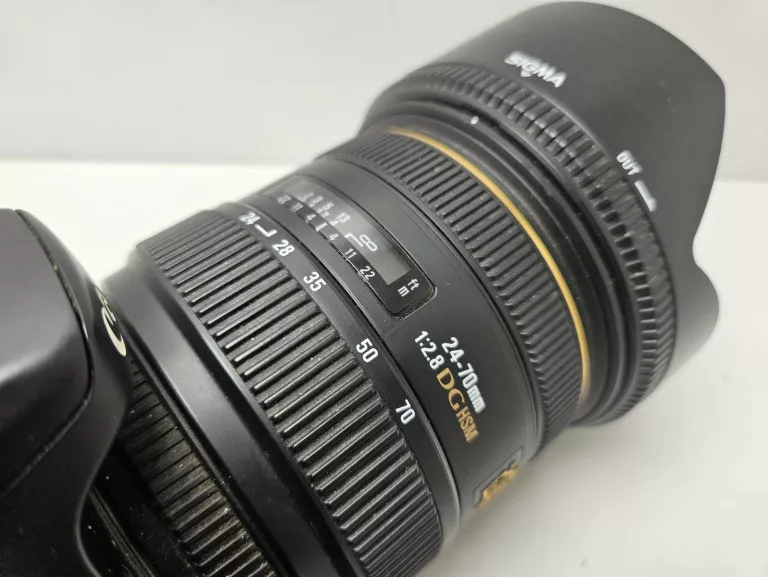 APARAT CANON EOS 70 D