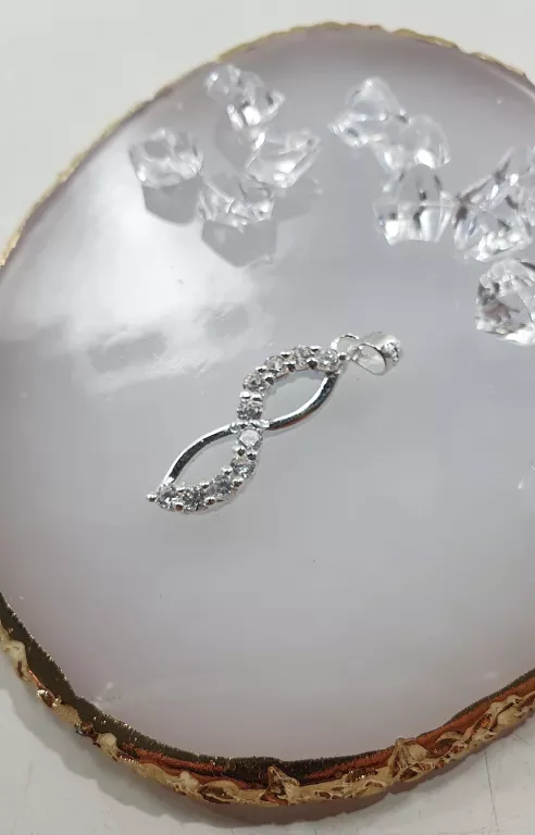 ELEGANCKA SREBRNA ZAWIESZKA 2,39G 925 WYS 3,5CM