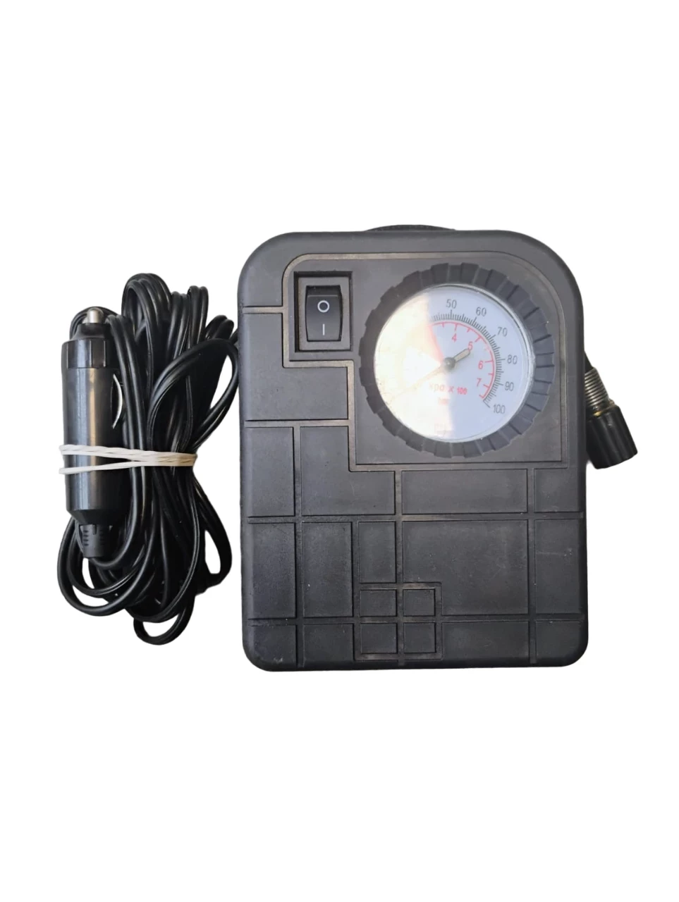 kompresor-samochodowy-auchan-395104-wyszynskiego-54-piekary-spj