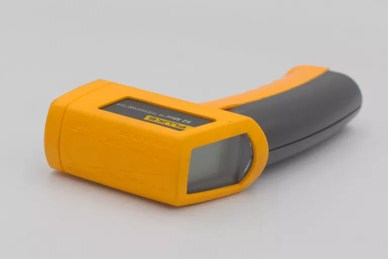 PIROMETR LASEROWY FLUKE 62 MINI