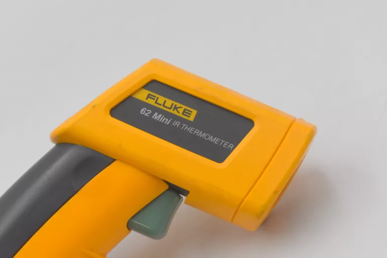 PIROMETR LASEROWY FLUKE 62 MINI