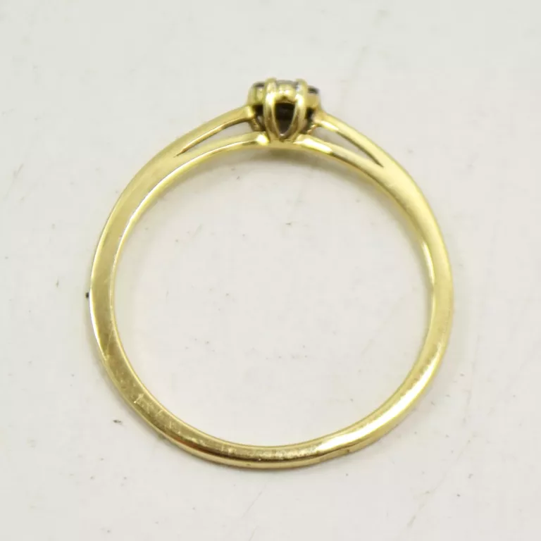 zloty-pierscionek-585-093g-r-10-01-ct-diament-waga-253