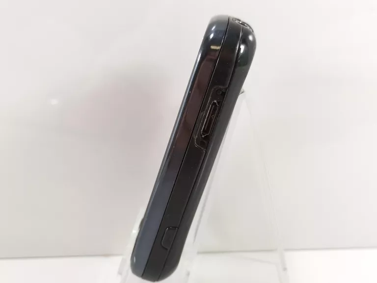 telefon-samsung-gt-b3410-stan-11323-2