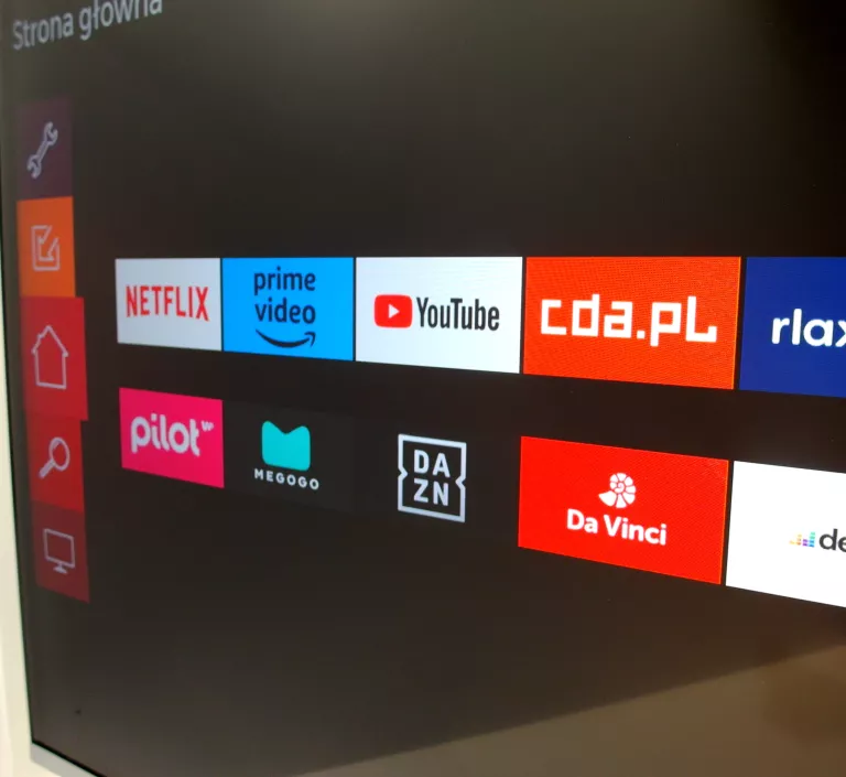 SMART TV 43 TELEFUNKEN DVB-T2/S2 4K HDR BEZRAMKOWY
