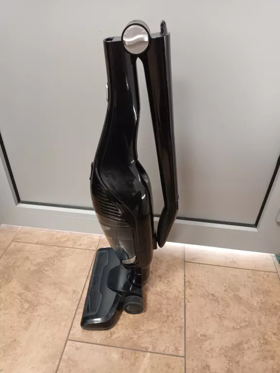 odkurzacz-pionowy-menuett-002-348-kolor-dominujacy-129357-3