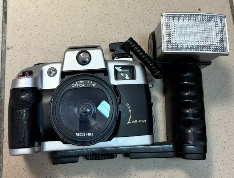 APARAT AUTOMATIC SELF TIMER + LAMPA