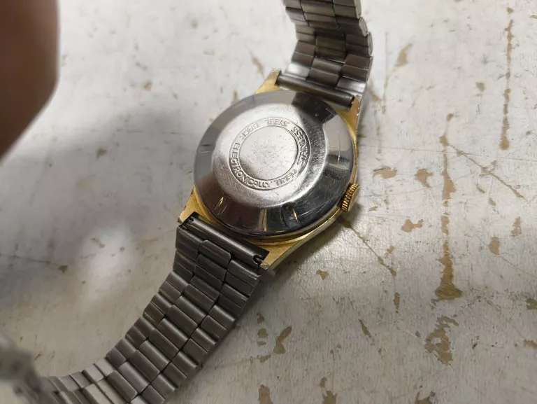 ZEGAREK ANCRE ANTIMAGNETIC