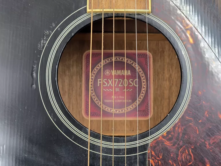 GITARA YAMAHA FSX 720 SC ELEKTRO-AKUSTYCZNA + FUTERAŁ