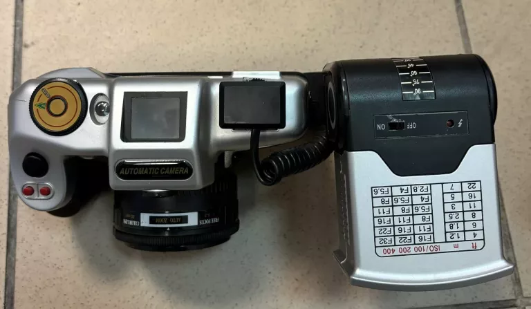 APARAT AUTOMATIC SELF TIMER + LAMPA
