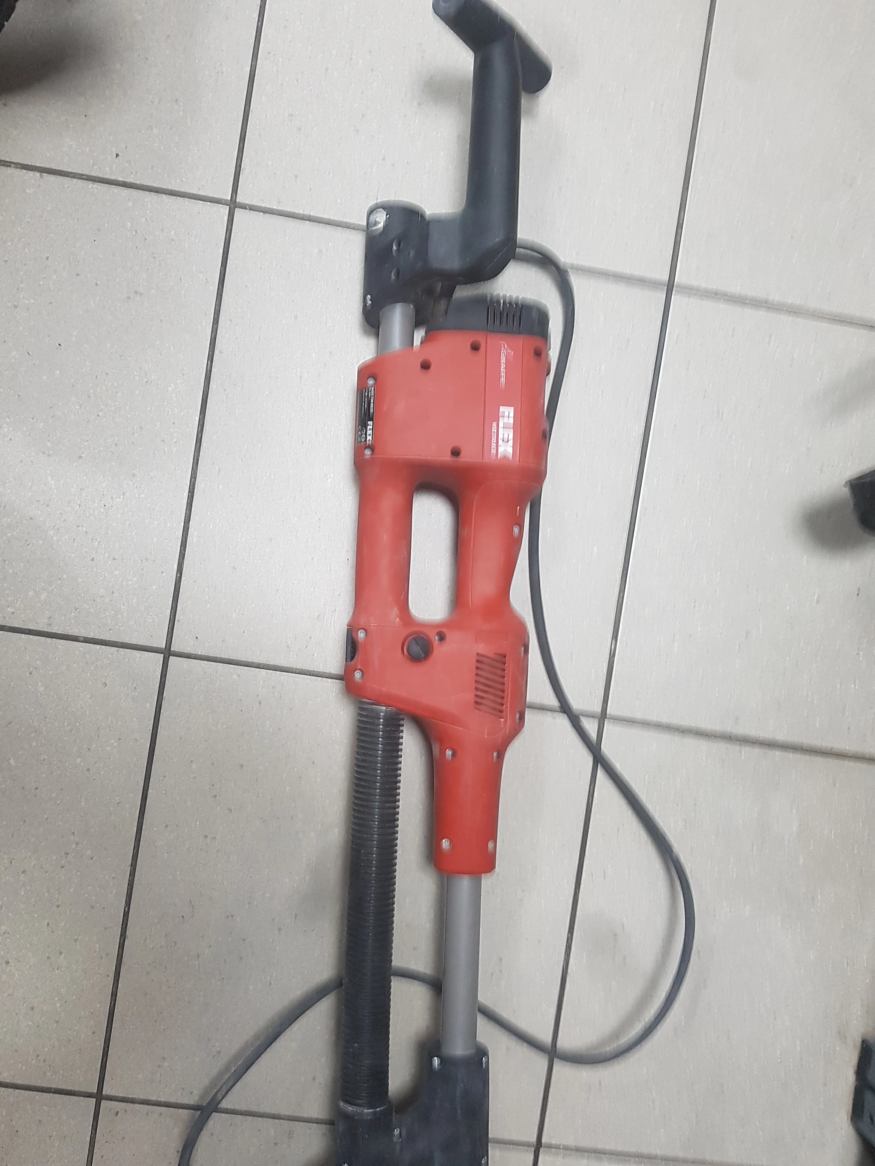 flex-szlifierka-do-gipsu-zyrafa-wst-700-eco-rodzaj-zasilania-128529-2