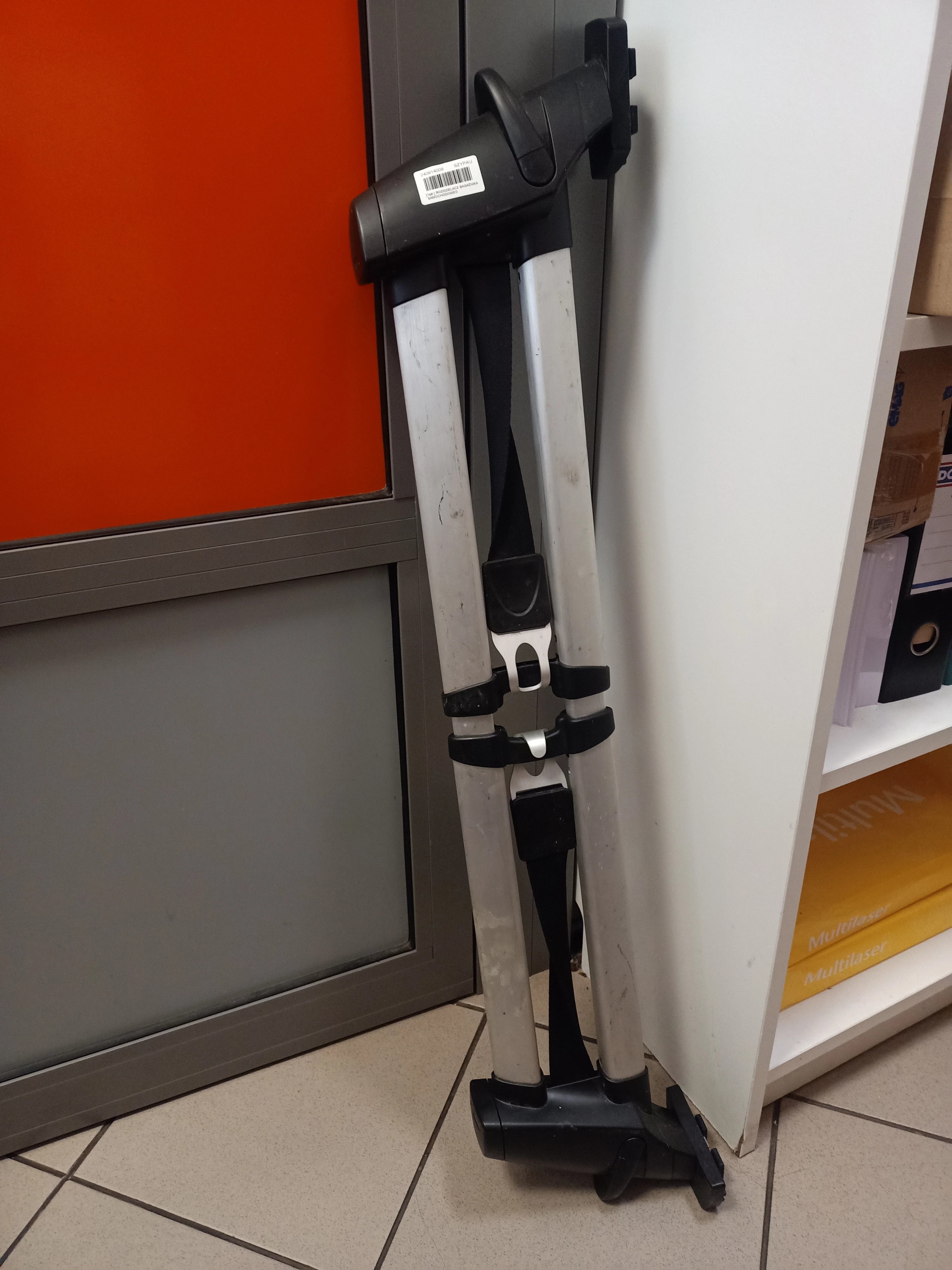 rozdzielacz-bagaznika-samochodoweo-producent-czesci-127415-22