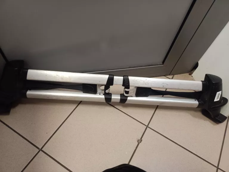 rozdzielacz-bagaznika-samochodoweo-stan-11323-2