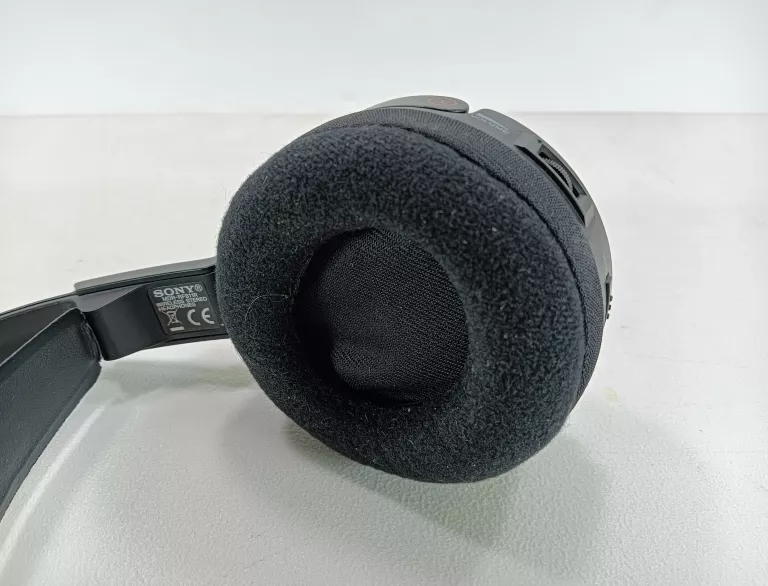SŁUCHAWKI BEZPRZEWODOWE SONY MDR-RF811R