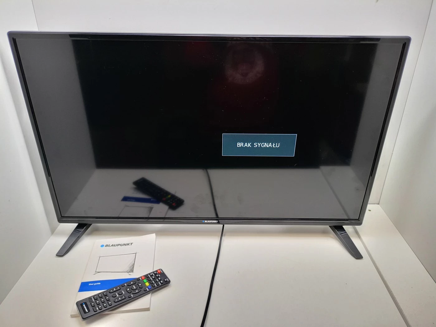 telewizor-blaupunkt-bn32h1032eeb-pilot-stan-11323-2