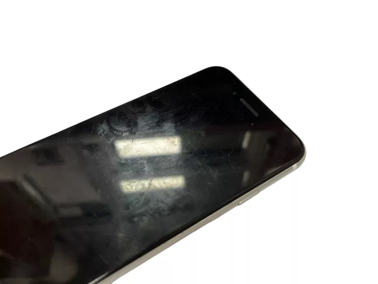 TELEFON IPHONE SE 64GB