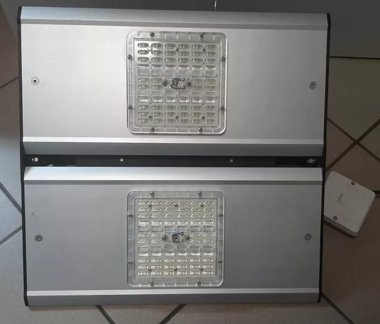 LAMPA - NAŚWIETLACZ LED POLARIS WING SERIES Z ZASILACZEM HLG 240H 42A