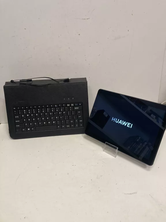 TABLET HUAWEI MEDIAPAD T5 2/16GB + KLAWIATURA / ETUI