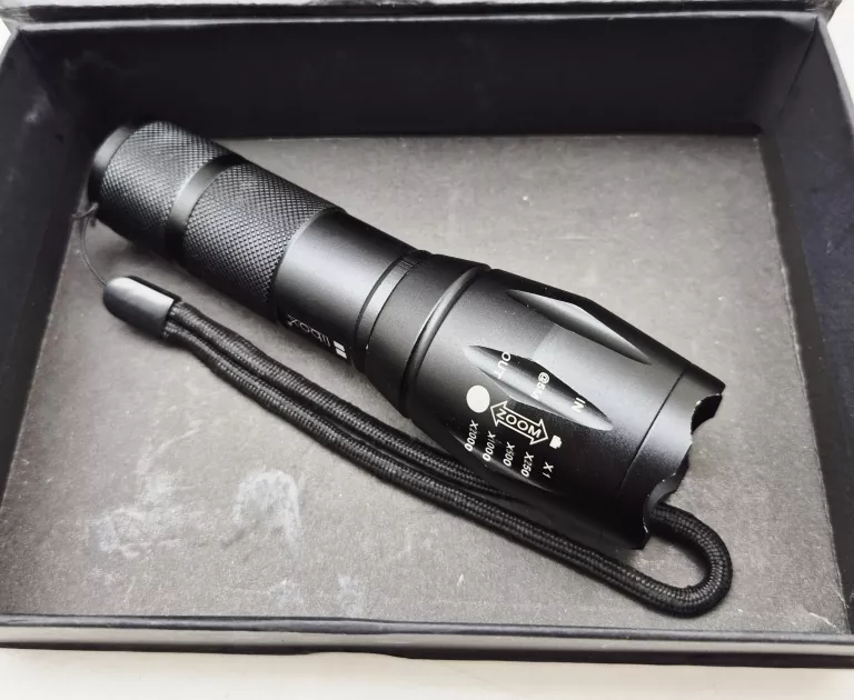 LATARKA TAKTYCZNA LED CREE ZOOM XML WODOODPORNA T6