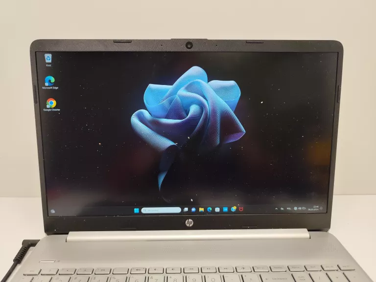 LAPTOP  HP 15S-EQ2XXX AMD RYZEN 3 8/500GB+ ZASILACZ