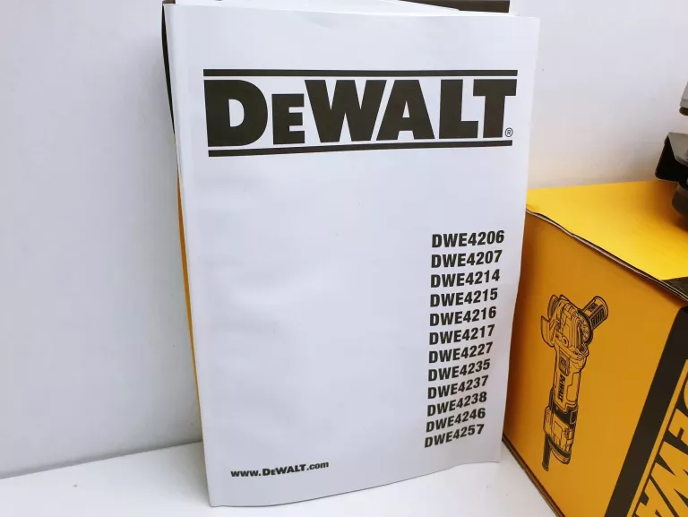 SZLIFIERKA KĄTOWA DEWALT DWE4257 KOMPLET