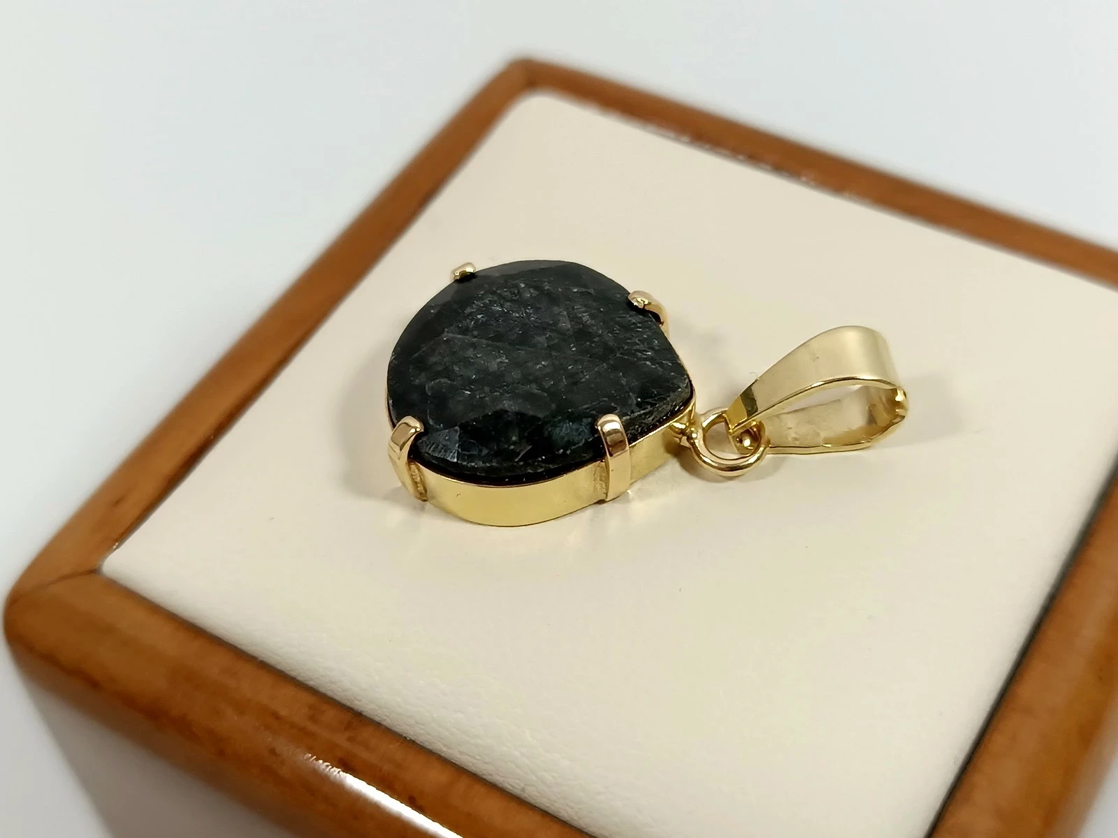 zlota-zawieszka-pr-585-material-15835-2