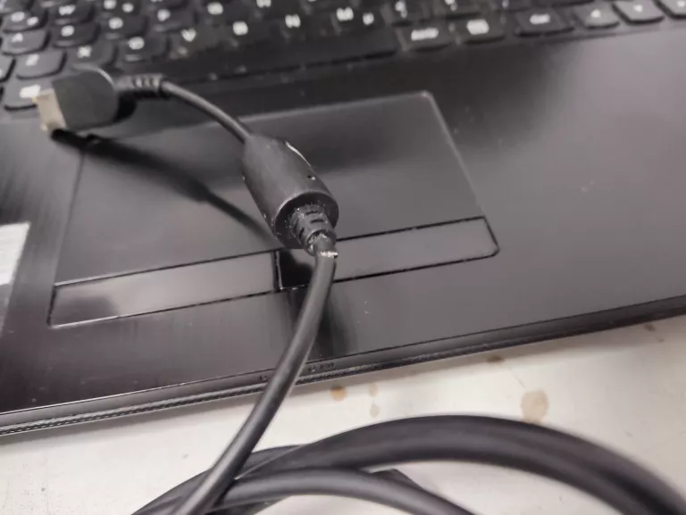 LAPTOP LENOVO G505 S 8 GB RAM 223GB AMD A8-4500M + ZAS ( PATRZ OPIS )