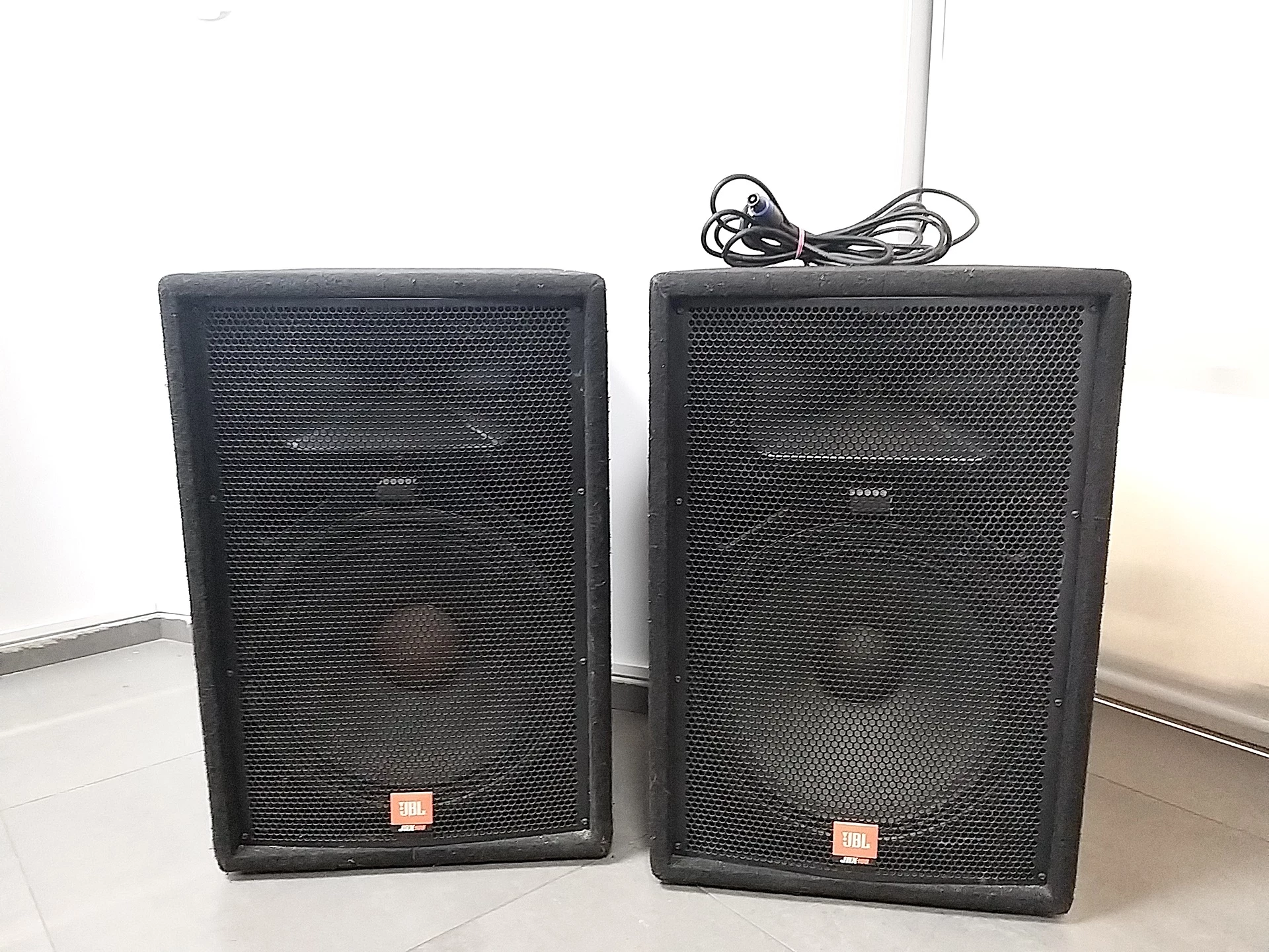 2-x-kolumna-estradowa-jbl-jrx-100-model-jrx115-okablowanie-promocja-ean-gtin-0050036902779