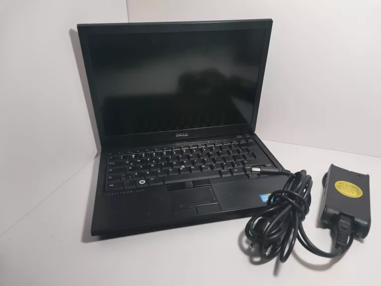 LAPTOP DELL LATITUDE E4300 CORE 2 DUO /4 GB / 300 GB