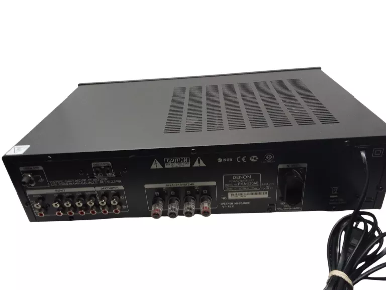 WZMACNIACZ DENON PMA-520AE