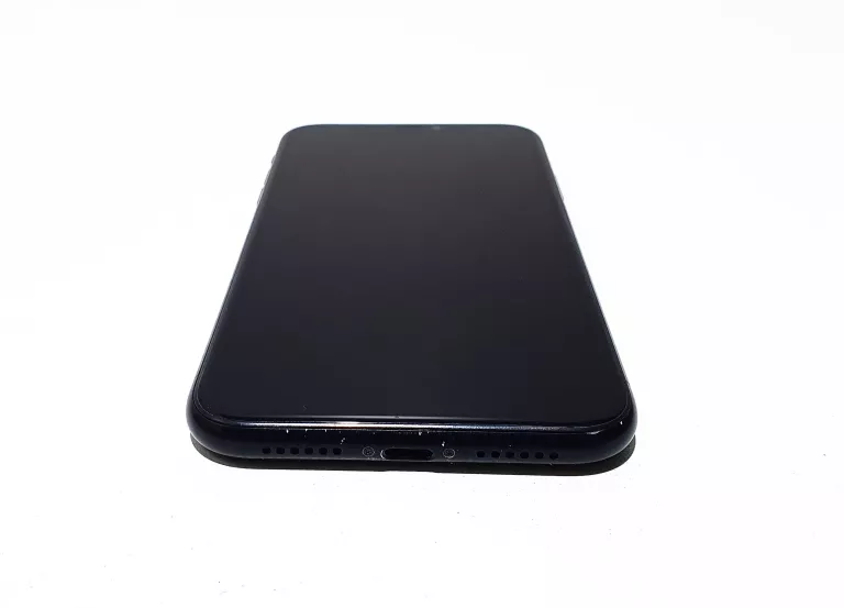 TELEFON IPHONE XR 128GB BAT.81%
