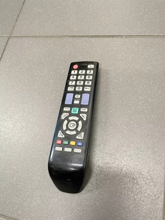 TELEWIZOR SAMSUNG LE32D400E1W