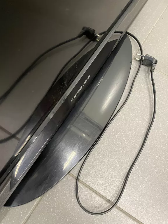 TELEWIZOR SAMSUNG LE32D400E1W
