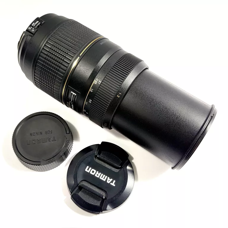 TELEOBIEKTYW TAMRON AF 70-300 MM TELEMACRO (1:2) 62 A17