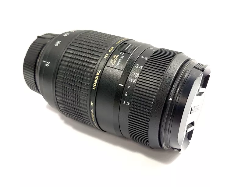 TELEOBIEKTYW TAMRON AF 70-300 MM TELEMACRO (1:2) 62 A17