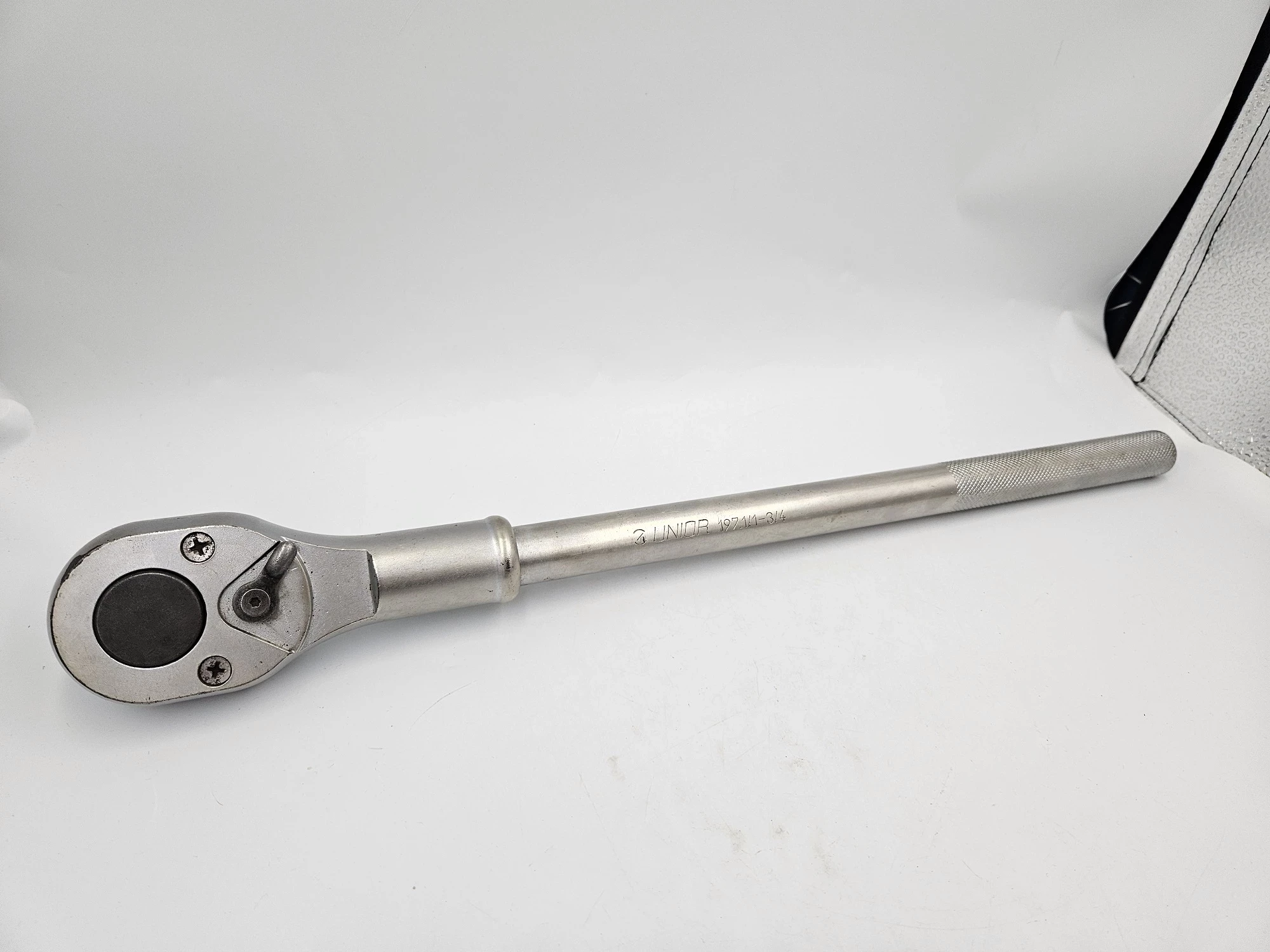 pokretlo-34-z-mechanizmem-zapadkowym-unior-602737-19711-34-rodzaj-klucza-15792-10