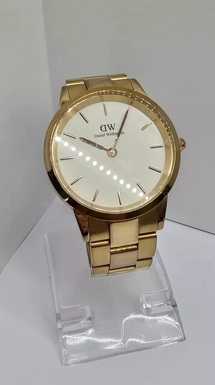 DANIEL WELLINGTON ZEGAREK