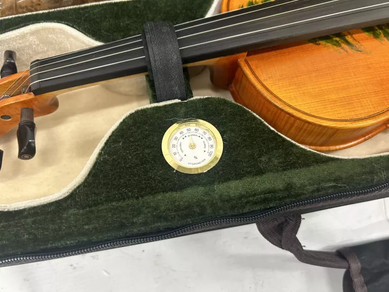 SKRZYPCE SONG VIOLIN FECIT HEBEI ANNO SMYCZEK ETUI