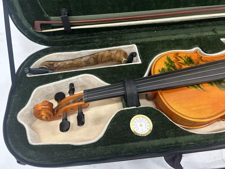 SKRZYPCE SONG VIOLIN FECIT HEBEI ANNO SMYCZEK ETUI