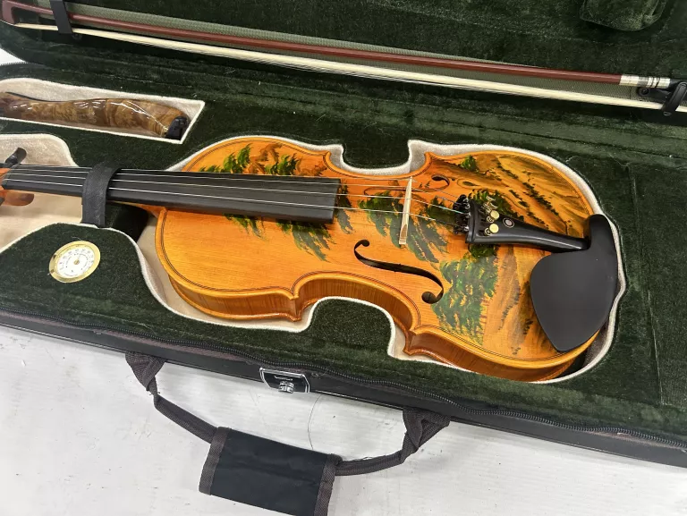 SKRZYPCE SONG VIOLIN FECIT HEBEI ANNO SMYCZEK ETUI
