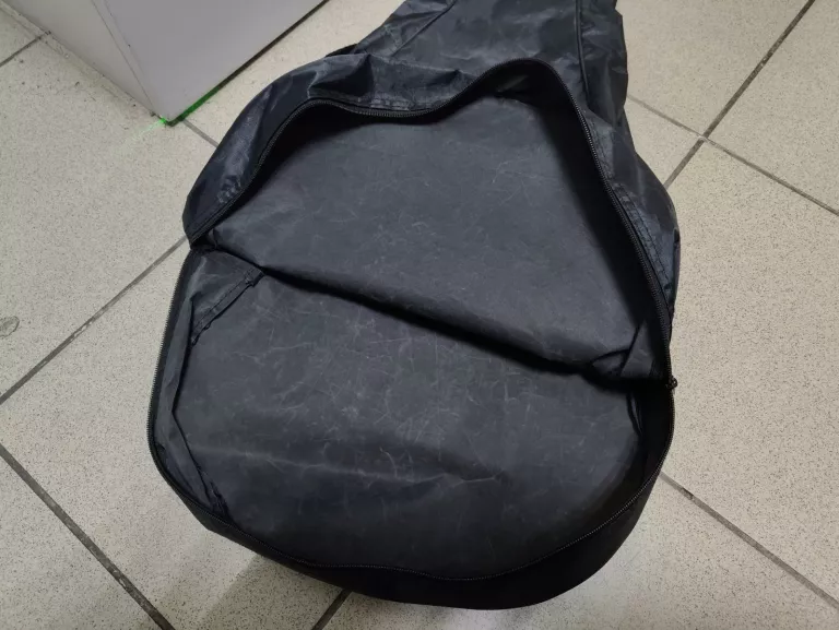 POKROWIEC NA GITARĘ CZARNY
