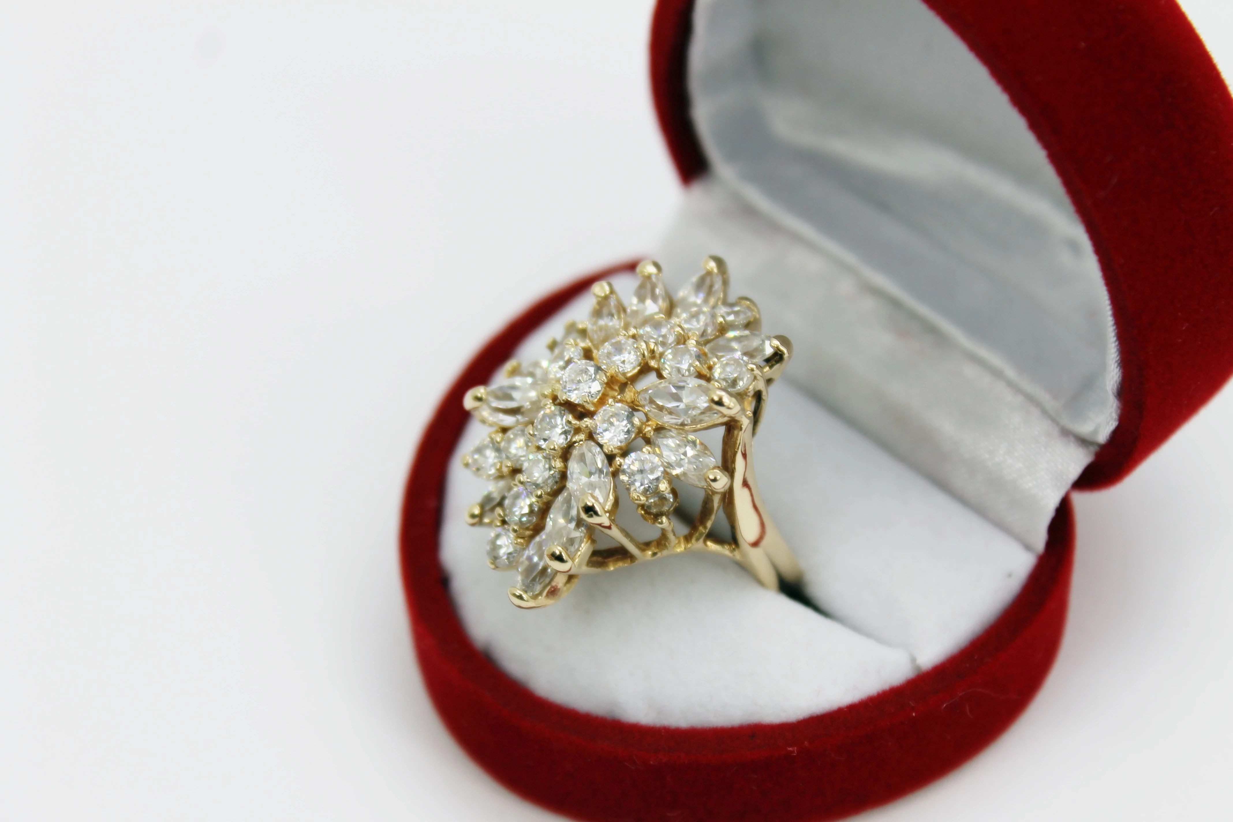 zjawiskowy-zloty-pierscien-z-cyrkoniami-pr-585-rozm-16-marka-248811-958954