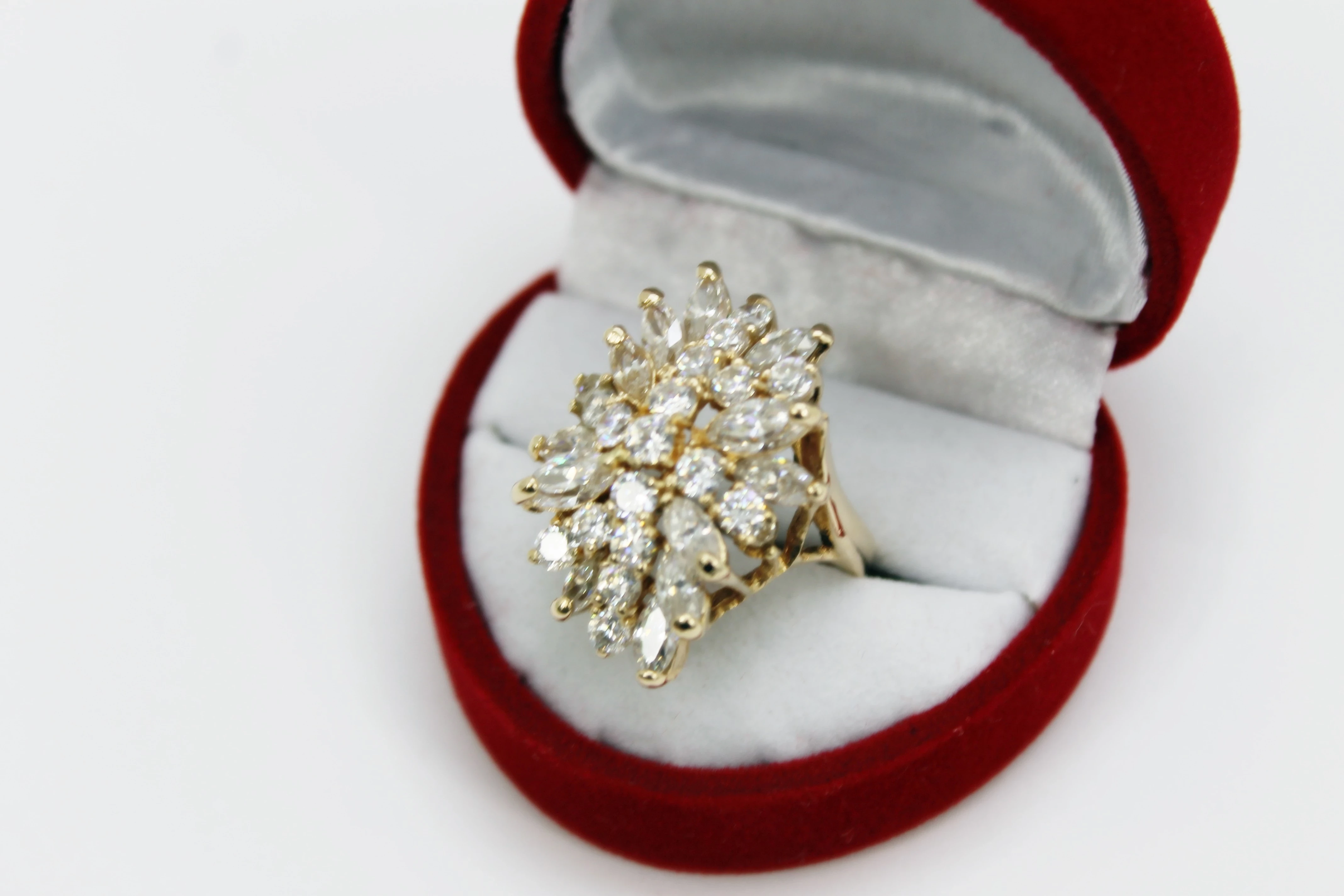 zjawiskowy-zloty-pierscien-z-cyrkoniami-pr-585-rozm-16-waga-432