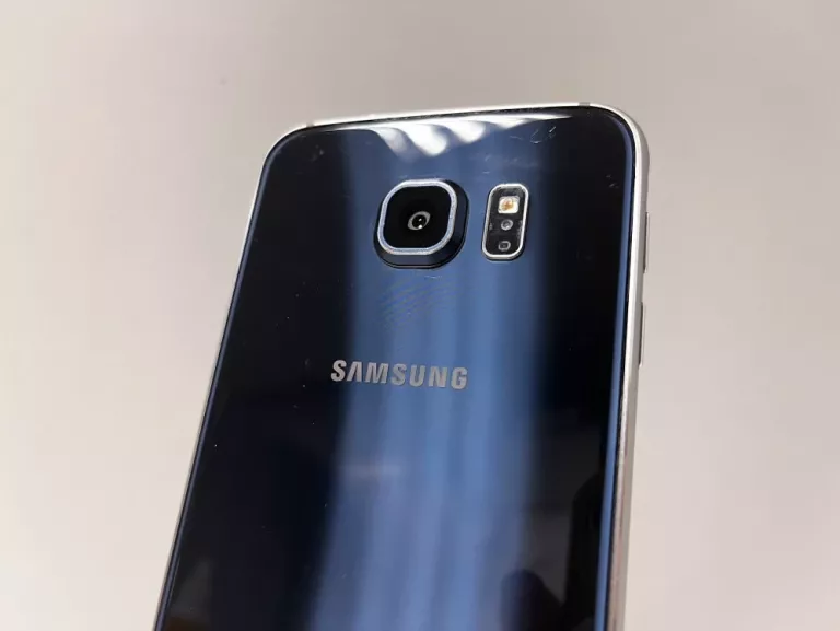 TELEFON SAMSUNG GALAXY S6 3 GB / 32 GB 4G BATERIA DO WYMIANY