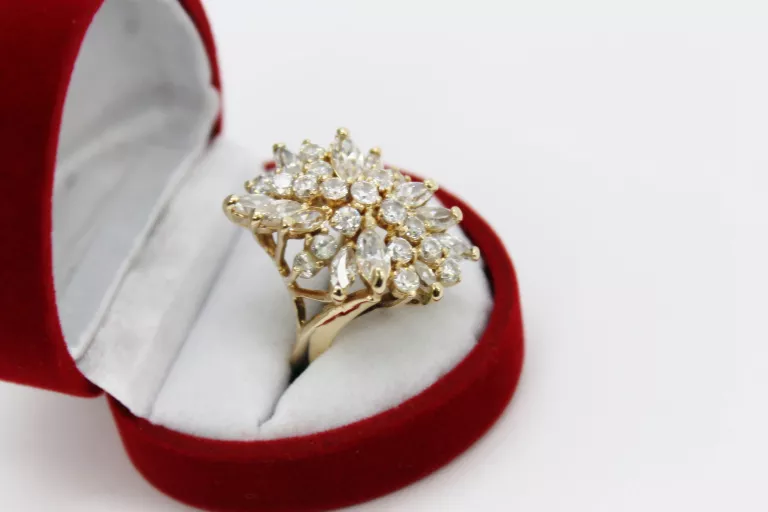 zjawiskowy-zloty-pierscien-z-cyrkoniami-pr-585-rozm-16-cechy-207358-231606