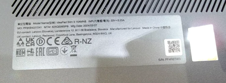 LAPTOP IBM, LENOVO IDEAPAD SLIM 3 15AMN8 15,6 " AMD RYZEN 3 8 GB / 512 GB