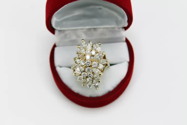 zjawiskowy-zloty-pierscien-z-cyrkoniami-pr-585-rozm-16-kolor-dominujacy-205826-225106