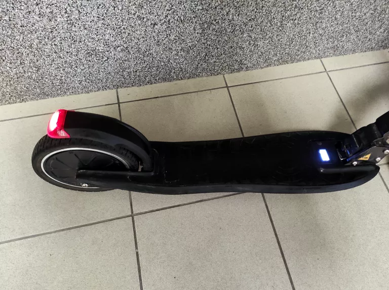 HULAJNOGA ELEKTRYCZNA SPOKEY MOBIUS 12KM/H