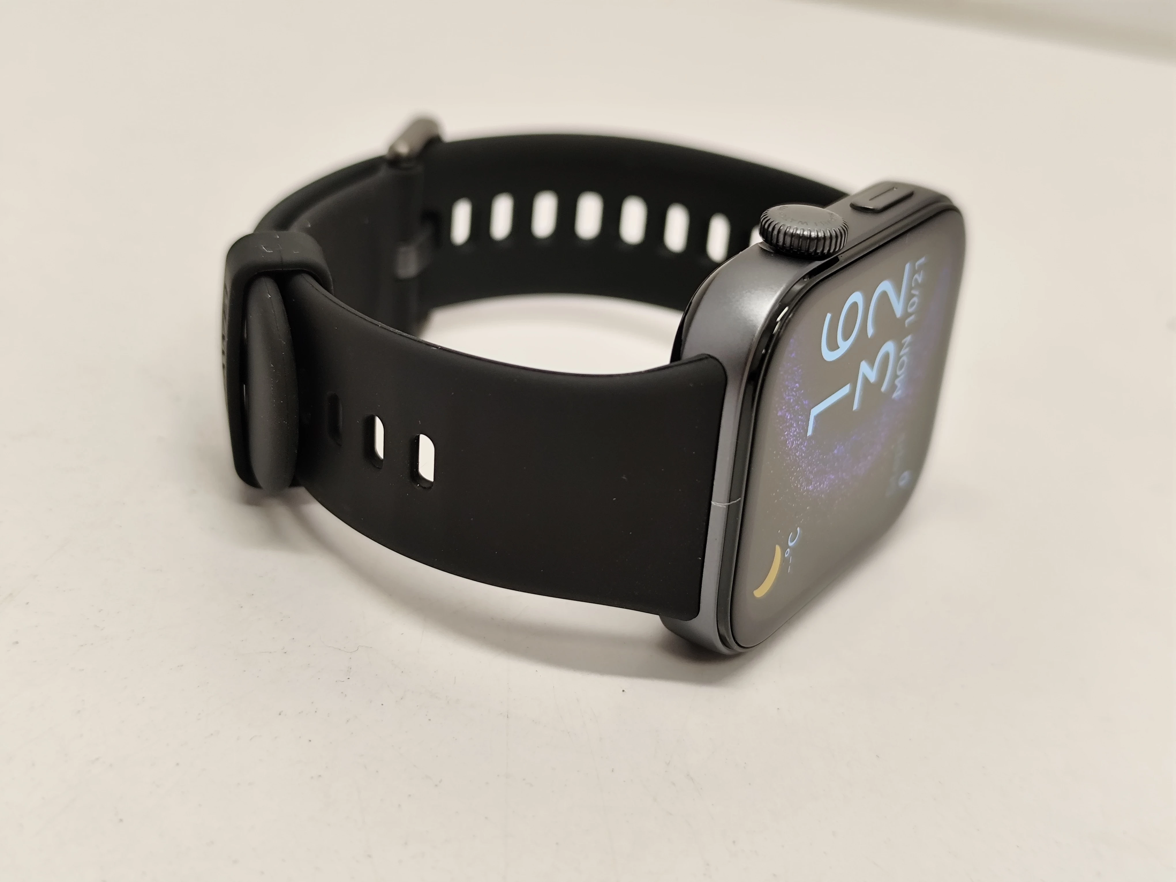 smartwatch-huawei-watch-fit-komplet-marka-248811-1131527