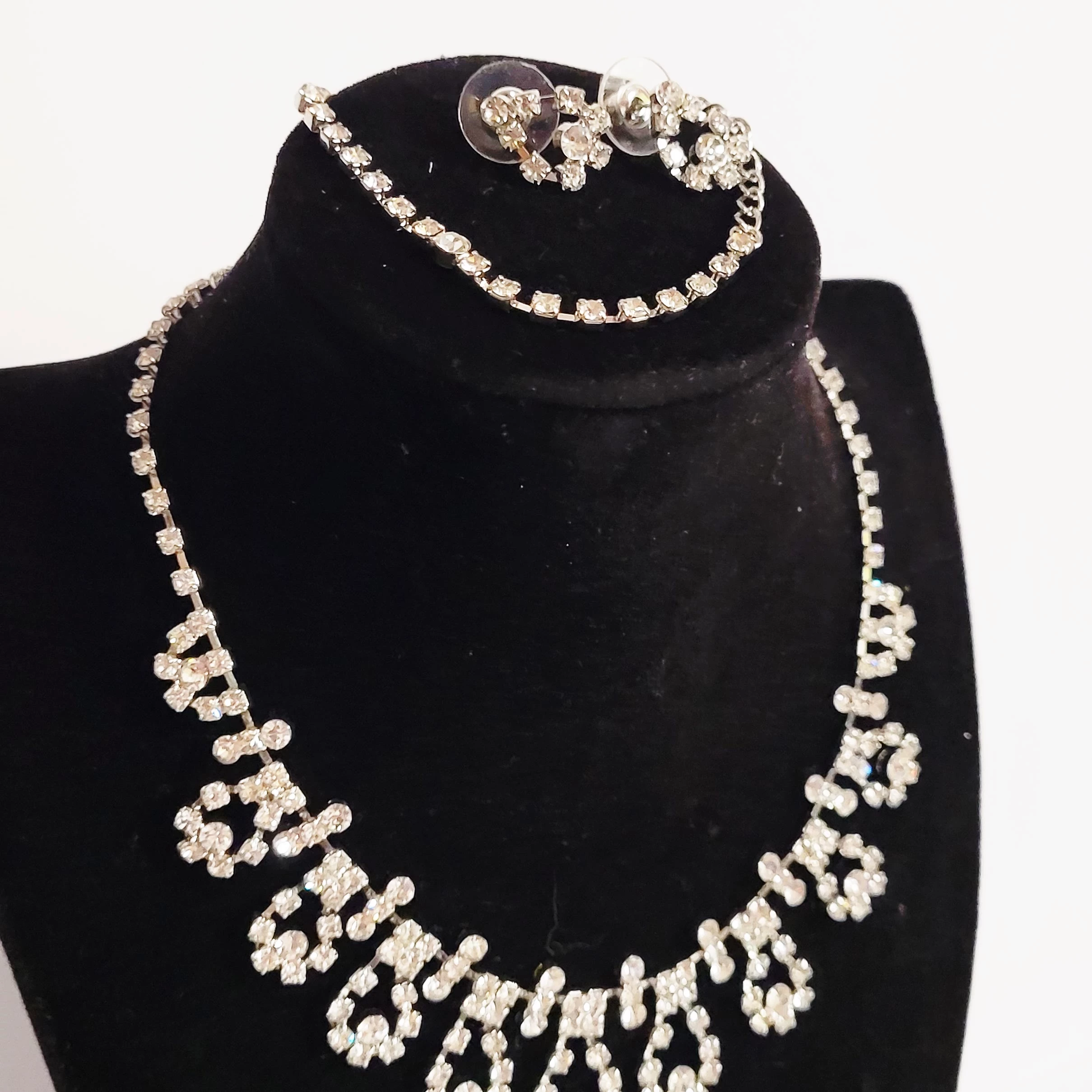 komplet-bizuterii-wieczorowej-kom456-marka-226434-1704211